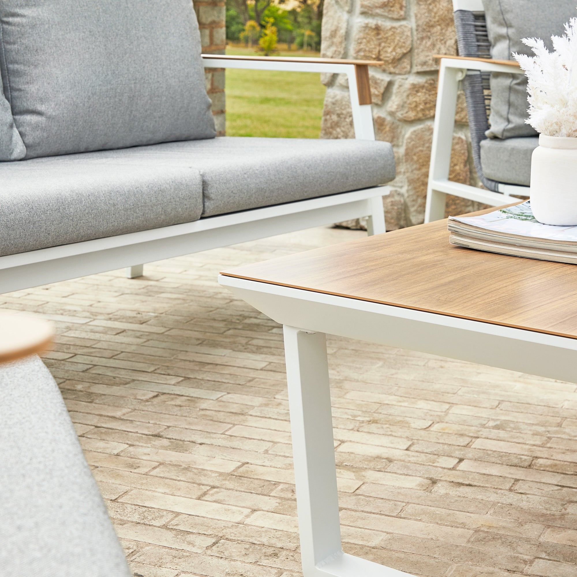 Sunshine 4-piece Outdoor Conversation Set Grey & White