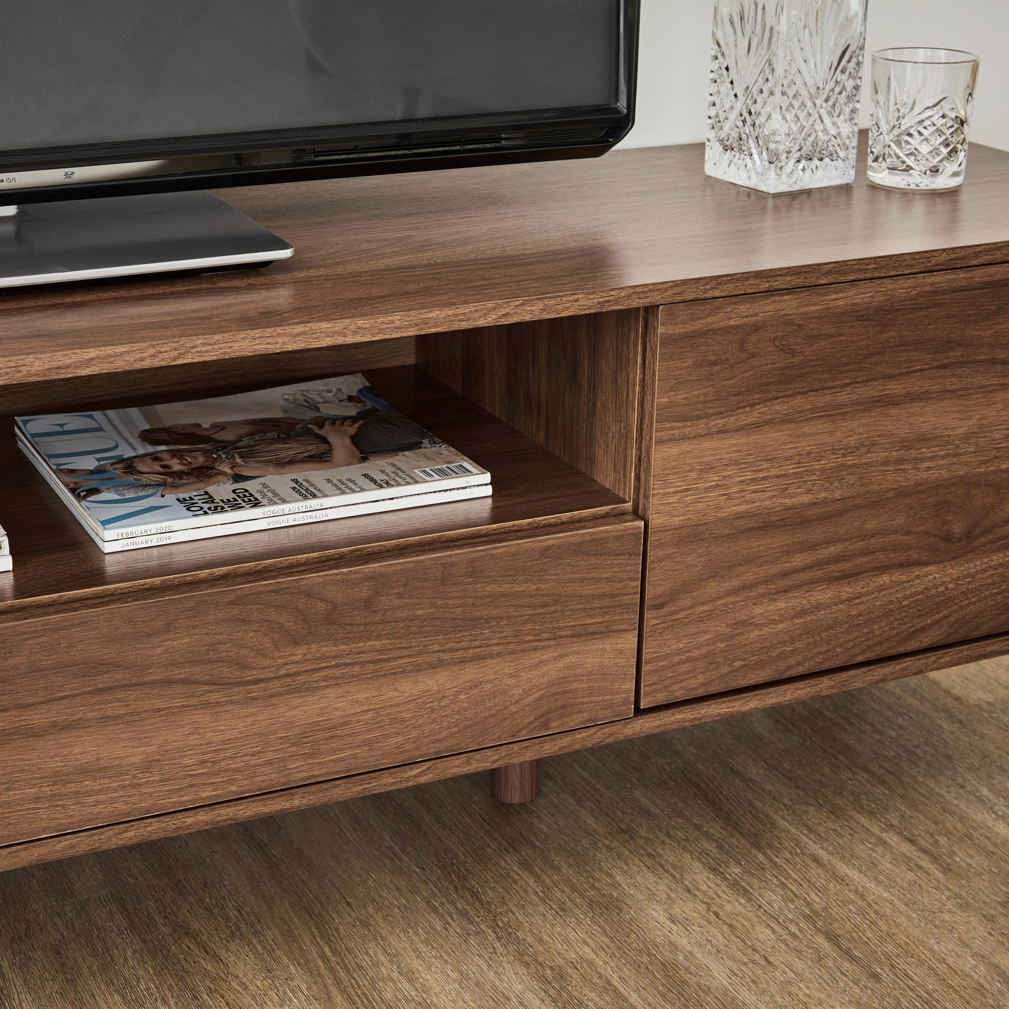 Norquay 180cm TV Unit Walnut