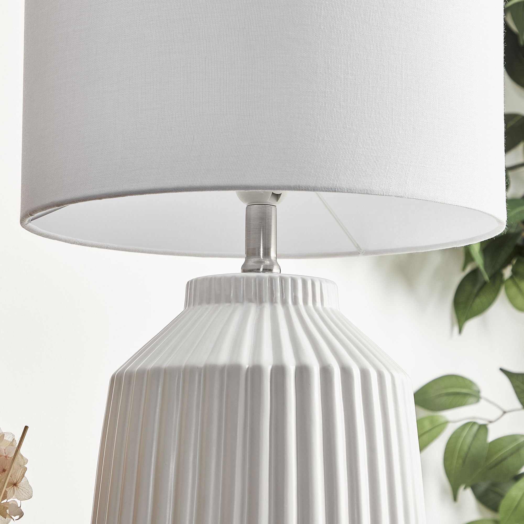 Pleat 57Cm Modern Ceramic Table Lamp White Lighting