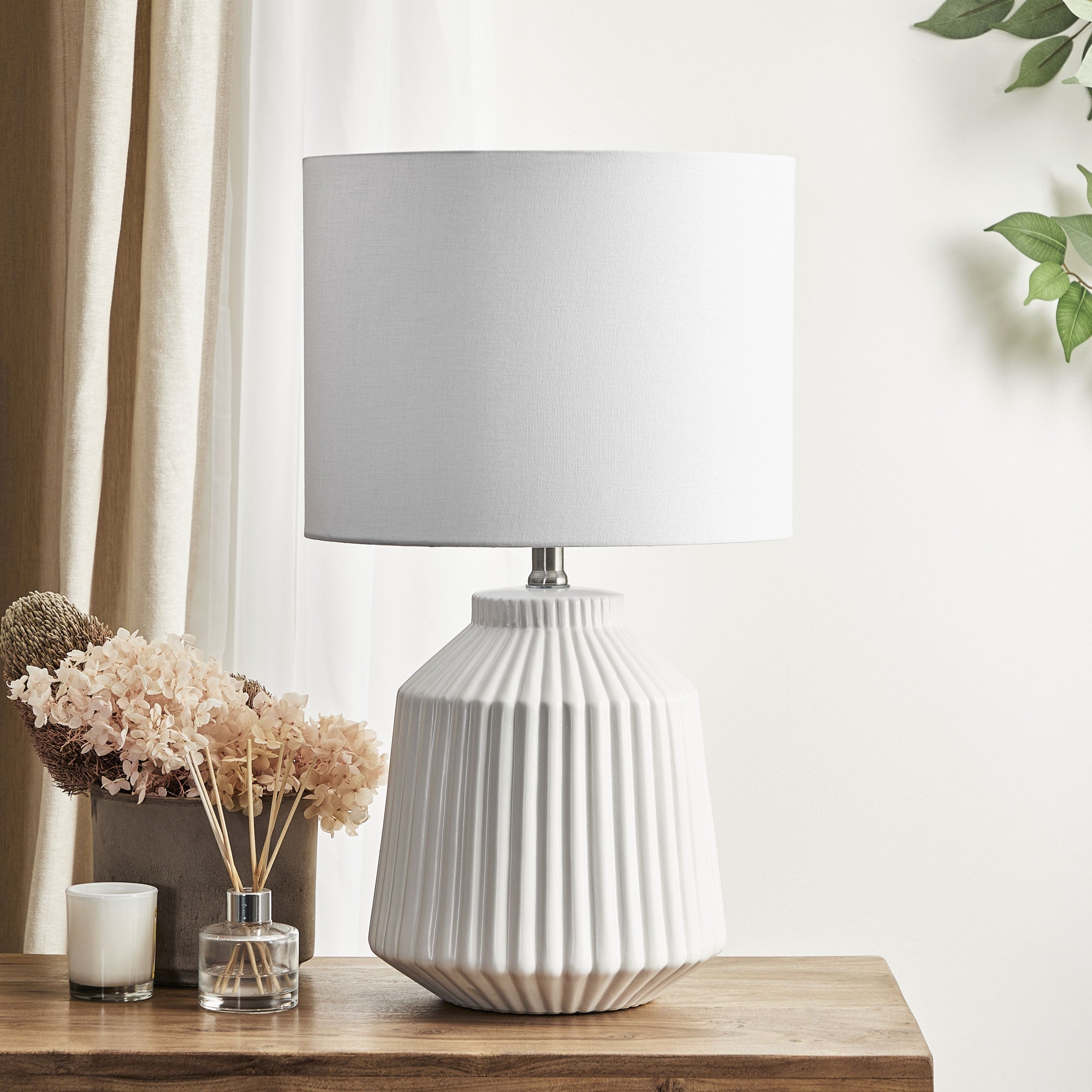 Pleat 57Cm Modern Ceramic Table Lamp White Lighting