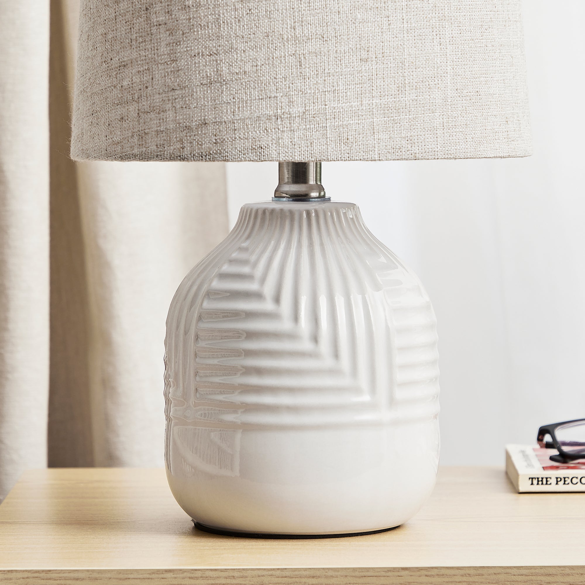 Maze 39Cm Modern Ceramic Table Lamp White Lighting