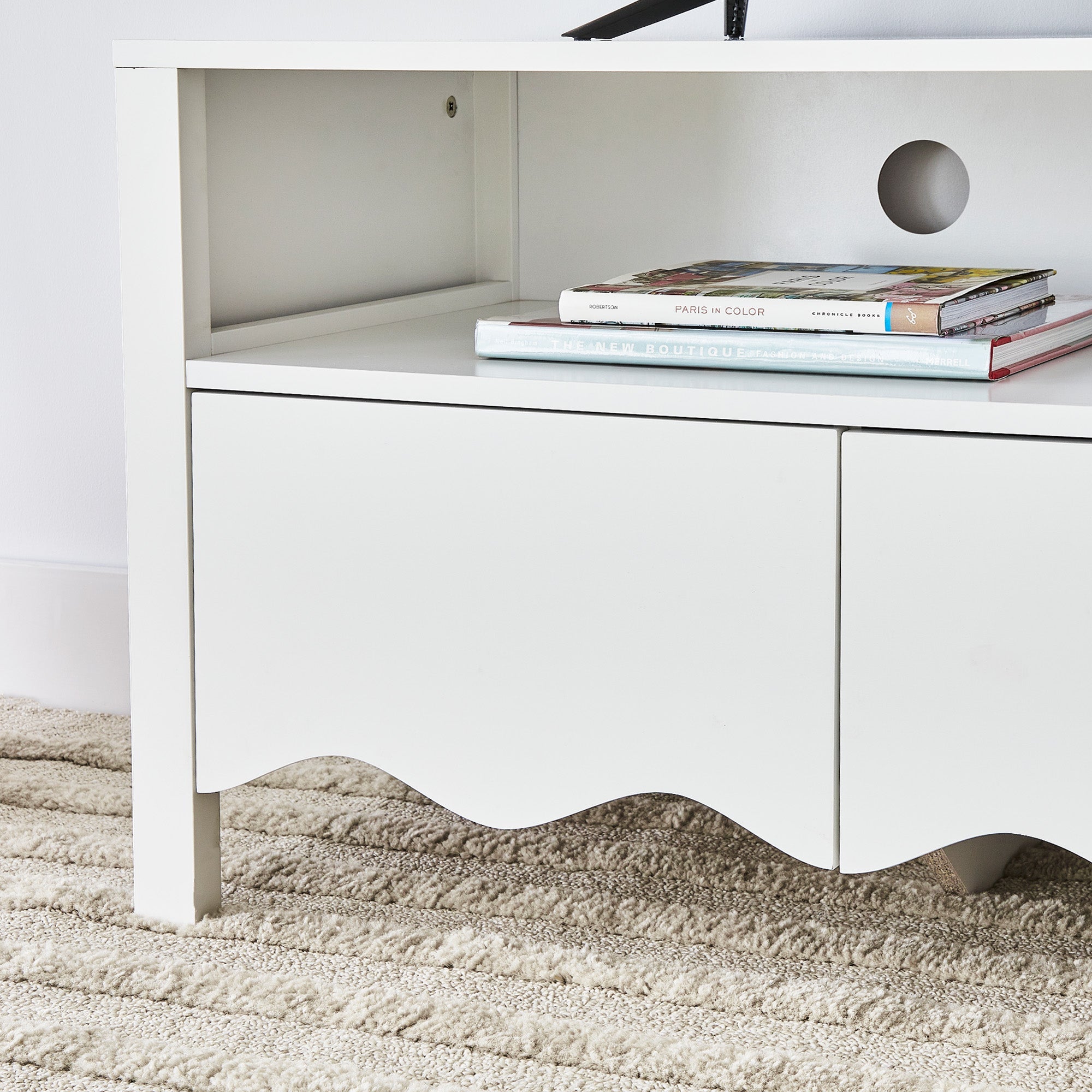 Scallop 120Cm Tv Unit White Units